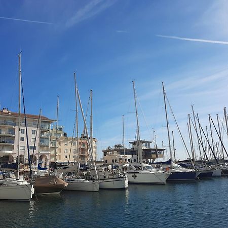 Appartamento Coeur Marina Climatise Terrasse Parking Fréjus Esterno foto