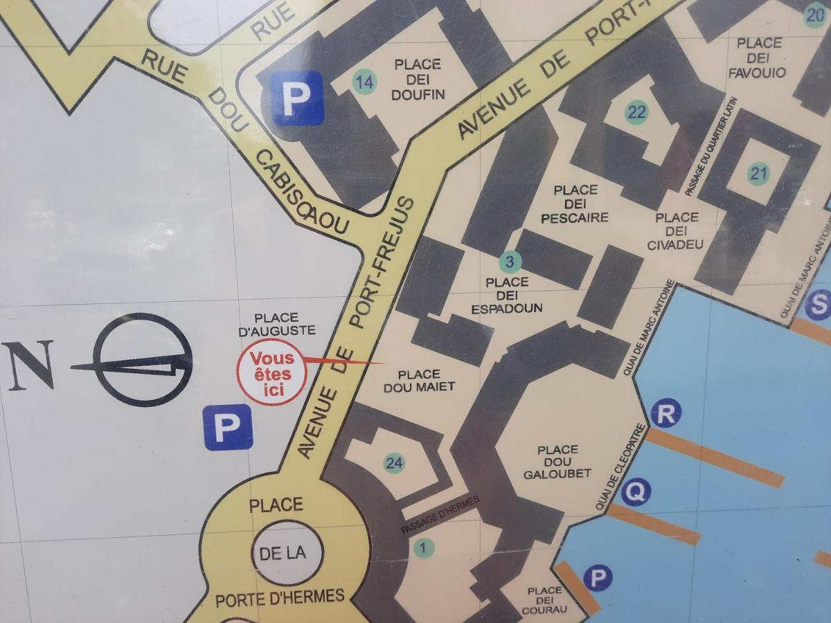 Appartamento Coeur Marina Climatise Terrasse Parking Fréjus Esterno foto